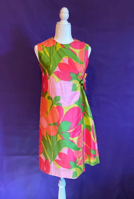 Vintage Unique 60's Tulip & Daisy Print Faux-Wrap