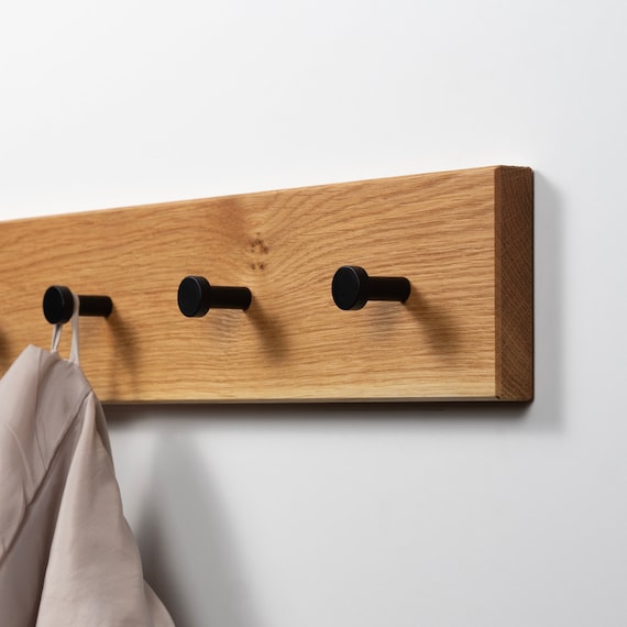 DESAINOPH® Perchero de madera para colgar en la pared, varios estantes  sólidos hechos a mano de madera de nogal natural con 3 ganchos modernos