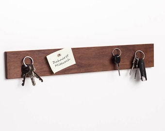 Magnetic key board 45cm made of walnut // key hook // different variants // space for 5 keys
