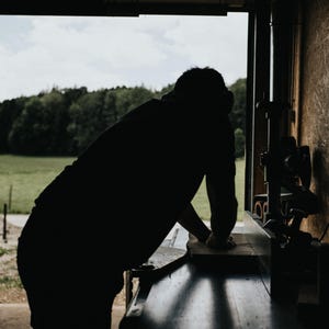 Schlüsselbrett aus Eichenholz mit Ablage und Magneten I Schlüsselhalter 30cm Holz für Flur & Büro Bild 7