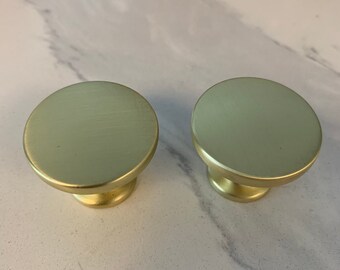 Pomelli per cassettiere dorati - Set di due - Ferramenta per mobili rotondi