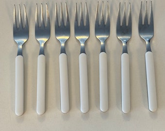 Vintage MCM Wiltshire Stainless Salad Forks White Acrylic Handles 6.25” long dessert forks Set Of 7 replacement forks Atomic style forks