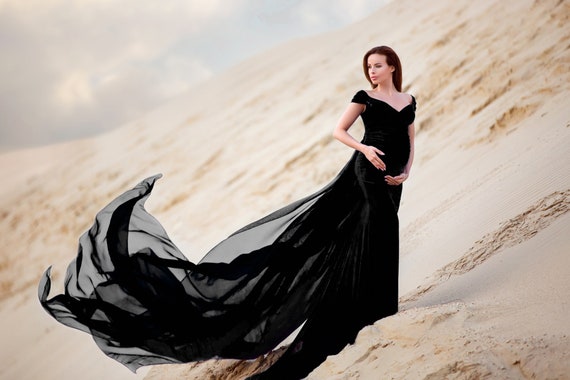 maternity dress for photo shoot, Black maternity dress, maternity photography, photoprops, maternity photo, long train dress, maternity gown