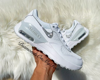 サイズ 8 - スワロフスキー レディース エア マックス システム オールホワイト スニーカー 本物のクリア スワロフスキー クリスタルでキラキラ輝く カスタム ブリン アスレチック シューズ
