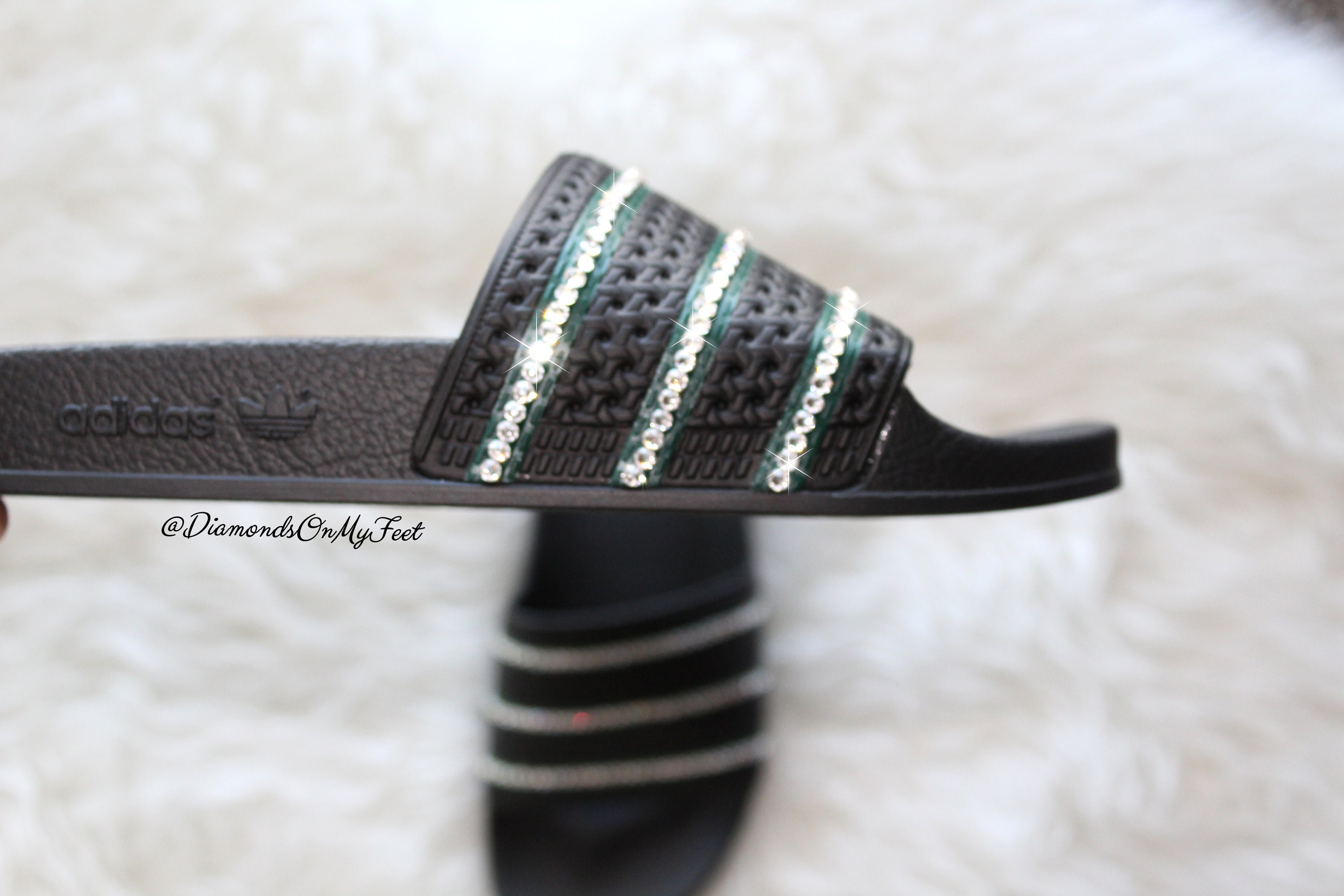 womens adidas adilette