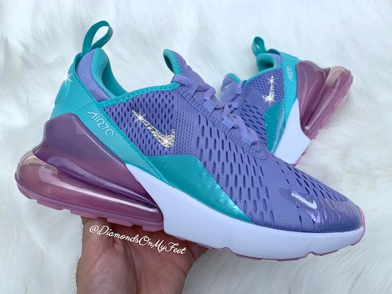 Swarovski Nike aufgemotzt Frauen Nike Air Max 270 läuft Swarovski Nike aufgemotzt Frauen Nike Air Max 270 läuft