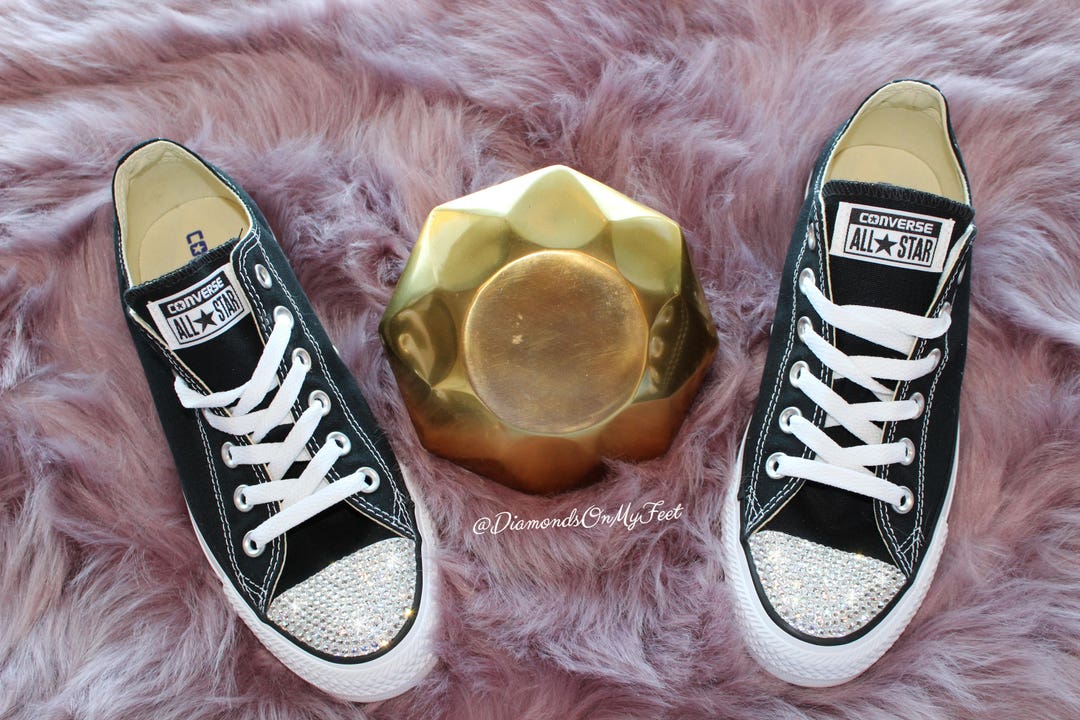 Swarovski Women s Converse All Star Chuck Taylor Zapatillas bajas negras brilladas con autenticos cristales Swarovski transparentes Custom Bling Shoes Etsy Espana