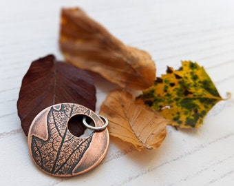 impressed copper oak leaf disc pendant necklace