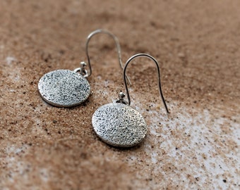 sand impressed silver circle earrings