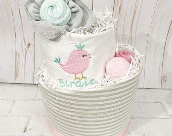 Gâteau de couches pour fille Gâteau de couches oiseau Baby shower rose et bleu sarcelle Centre de table pour baby shower Décoration de baby shower Cadeau de naissance personnalisé Nouveau bébé