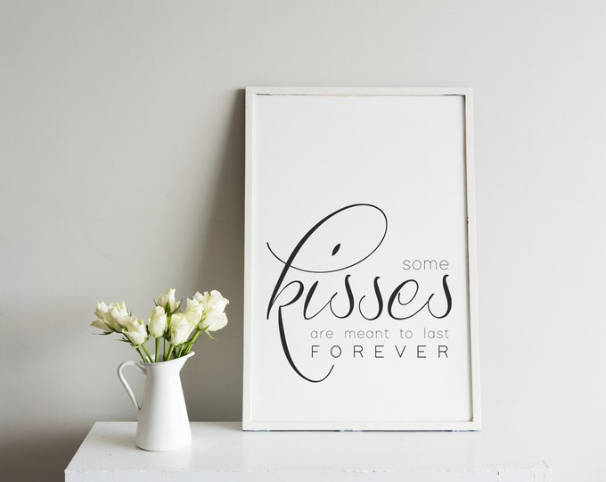 Kisses Print- Multiple Colors and Sizes