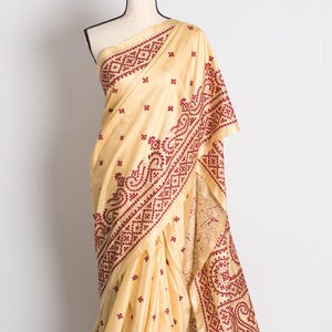 Hand Embroidered Silk Gujrati Saree: Moonlit Sand Kutch Work