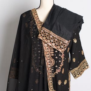 Black Embroidery Pakistani Salwar Kameez Suit in Size 42.