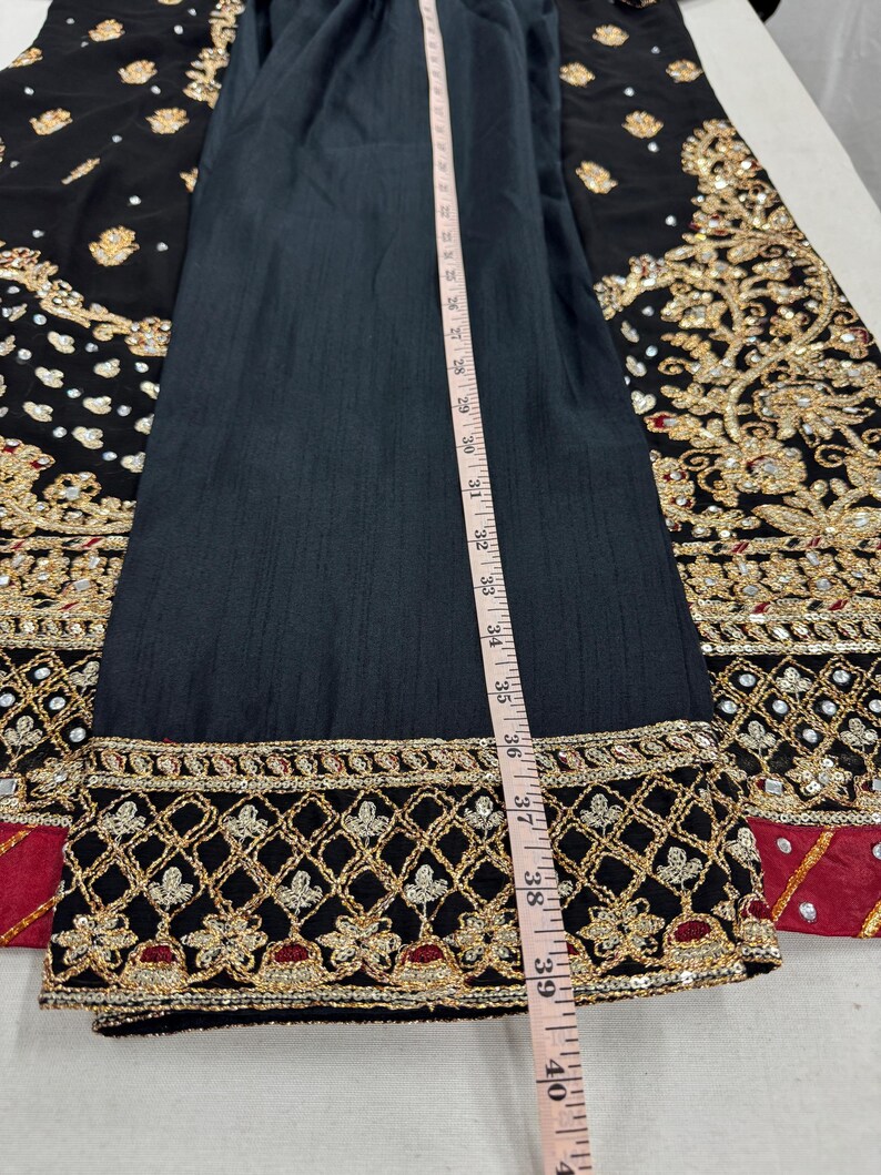 Black Embroidery Pakistani Salwar Kameez Suit in Size 42.
