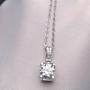 Solid platinum PT950 zircon 4 prone pendant, Solid platinum thin chain, Pt950 stamped platinum dainty chain,