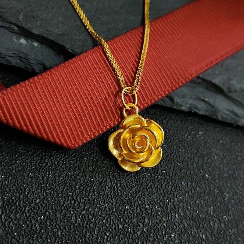 Wholesale DICOSMETIC 12Pcs 3 Colors Rose Flower Charms Stainless Steel 3  Colors Hollow Flower Charms Open Back Bezel Pendant for Valentine's Day DIY Necklace  Jewelry Making 