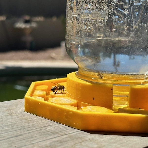The Happy Bee Hydration Station (3D Printed)