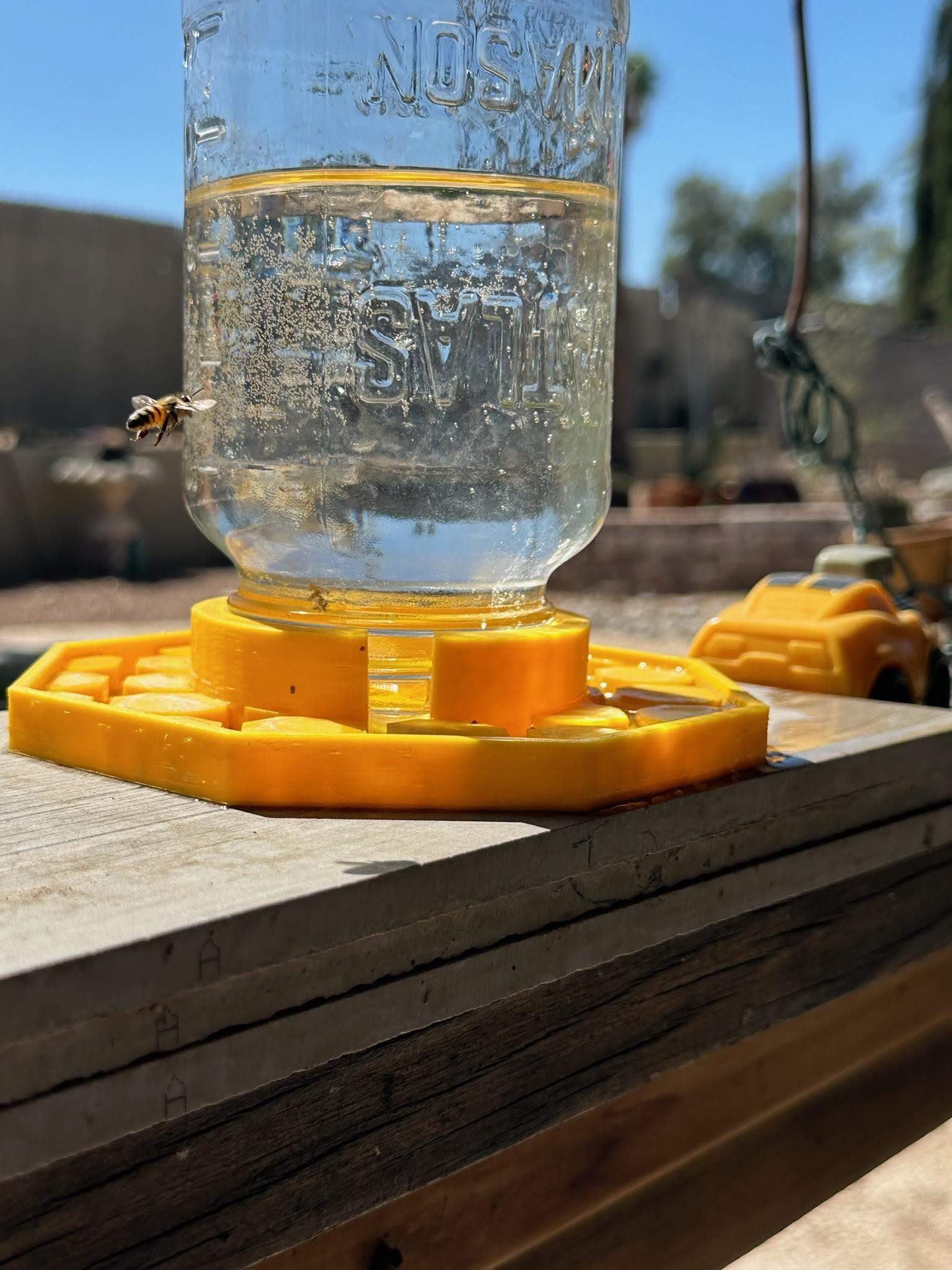 The Happy Bee Hydration Station (3D Printed)