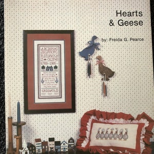 Ulotka Freida G. Pearce Hearts & Geese nr 2 Vintage 1985 Wzory do haftu krzyżykowego