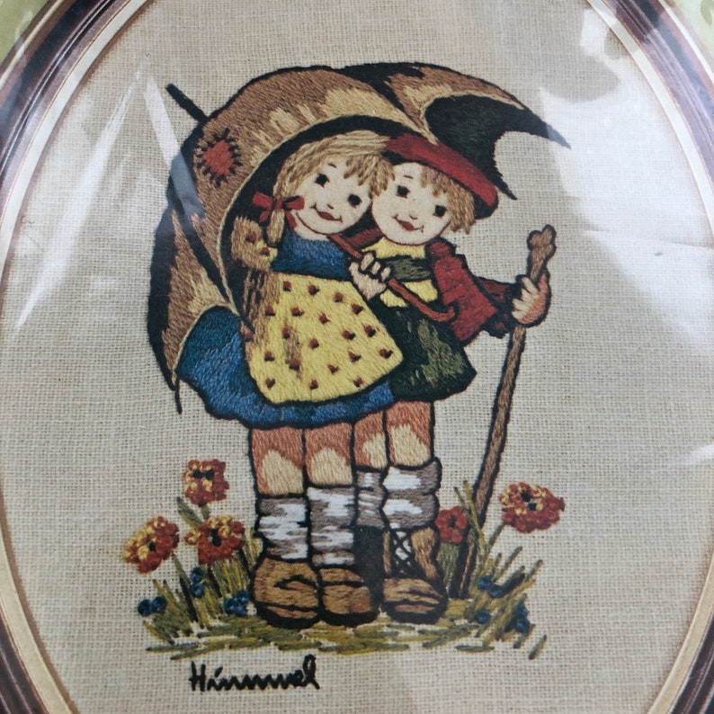 Umbrella Children, No 0364, Exquisite Hummel Stitchery, Paragon Needlecraft, Crewel Kit