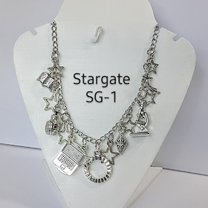 Bracelet à breloques Stargate SG-1