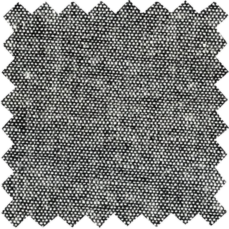 Fine woven surface with delicate heather effect, combining traditional chambray charm with flexible comfort BLACK/WHITE