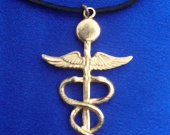 60 Pendentifs breloque Stéthoscope Bijoux DIY Médecin Docteur 23x8mm