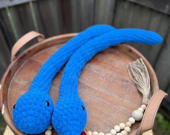 Peluche serpent bleu au crochet fait main - Peluche pour enfants et collectionneurs