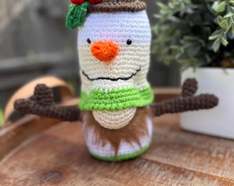 Décoration au crochet, bonhomme de neige et nain | Nain d'hiver fait main | Nain des neiges de Noël | Décoration chaleureuse pour la maison des Fêtes | Cadeau bonhomme de neige et nain