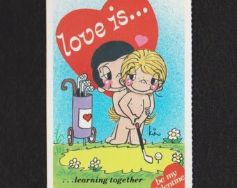 Vintage Valentine Card Cute Naked Couple Plays GOLF Love Is LEARNING TOGETHER UNused Original Retro 1970s Pop Culture Kim Casali 2 5/8"x4"