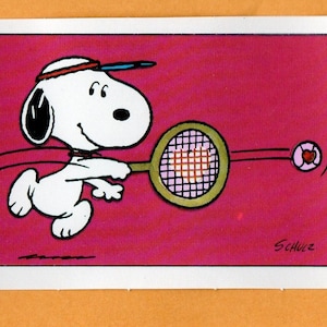 Vintage Peanuts Card SNOOPY Swings A TENNIS RACQUET Hope Your Valentine&#39;s Day Is A Winner! Sports Player Heart Strings Original UNused Retro
