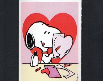 Vintage Peanuts Card SNOOPY Cuts Out Paper Heart Wanted To MAKE You A SPECIAL Valentine But You Already Are UNused Original Retro 2 3/4&quot;x 4&quot;