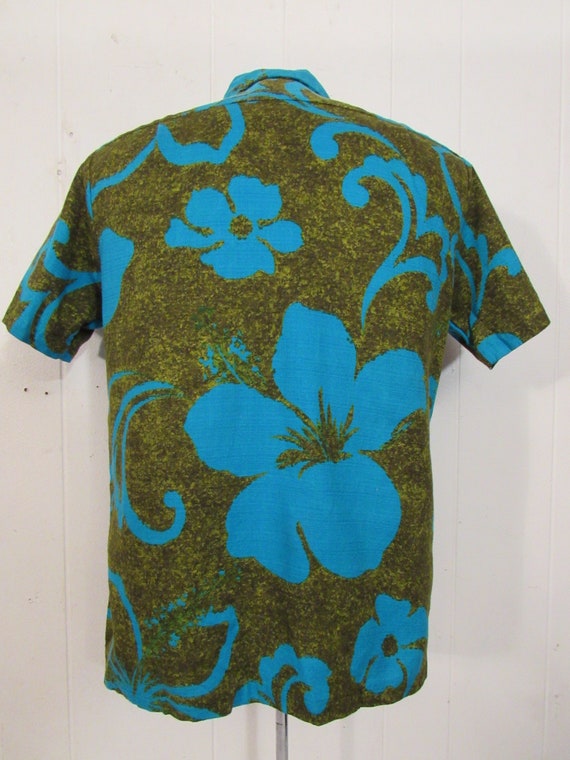 vintage 1960s Hawaiian shirt Likeke bold floral print shirt Mens M