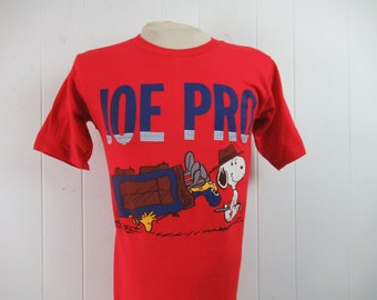Vintage t shirt, Snoopy t shirt, Joe Pro, Peanuts t shirt, golf t shirt, Snoopy golfing, vintage clothing, size small