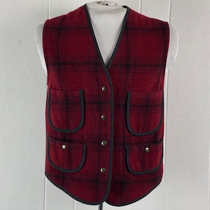 Vintage vest, size small, plaid vest, buckle back vest, Buffalo plaid vest, hunting vest, Fiocchi Italy, vintage clothing