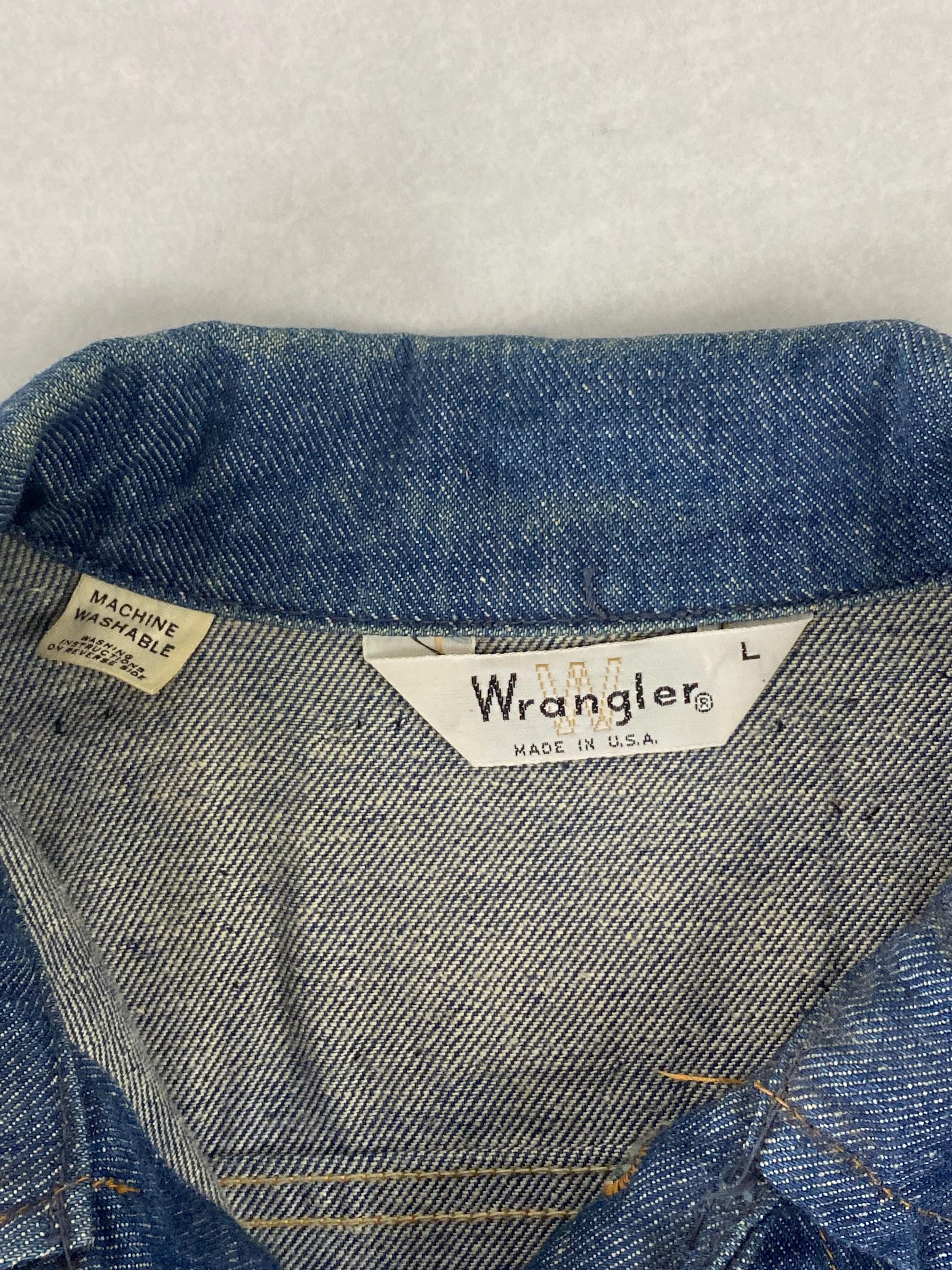 Vintage Jacket, Size Medium, Vintage Patches, Patches Jacket, 1970s Jacket, Travel Patches Jacket, Wrangler Denim Jacket, Vintage Clothing - Etsy Vintage Jacket, Size Medium, Vintage Patches, Patches Jacket, 1970s Jacket, Travel Patches Jacket, Wrangler Denim Jacket, Vintage Clothing - Etsy