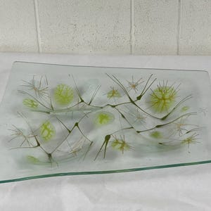 Dienblad Higgins-glas, 15 x 13,5 inch, studio gesigneerd, plaat met kuiltjes, kunstglas, Higgins-glas jaren 1950, modern glas uit het midden van de eeuw