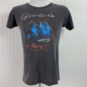 Vintage T Shirt, Band T Shirt, Genesis T Shirt, Konzert T Shirt, Tour T Shirt, getragen weich und dünn, 1980er Jahre Shirt, Vintage Kleidung, Größe Med