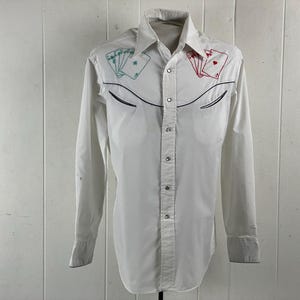 Camisa vintage, talla grande, camisa de vaquero, camisa de los años 70, camisa de jugador, camisa de póquer, camisa del oeste, cartas bordadas, ropa vintage