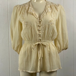 Vintage blouse, size medium, 1970s blouse, puffy sleeves blouse, Edwardian blouse, Hippie blouse, Boho shirt, Surri shirt, vintage clothing image 1