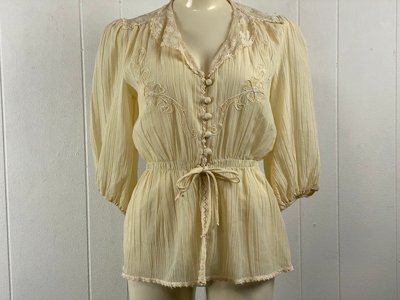 Vintage blouse, size medium, 1970s blouse, puffy sleeves blouse, Edwardian blouse, Hippie blouse, Boho shirt, Surri shirt, vintage clothing image 1