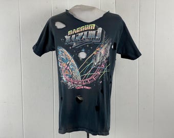 Vintage 1990s Cedar Point Magnum Ride Graphic T-shirt / Streetwear 