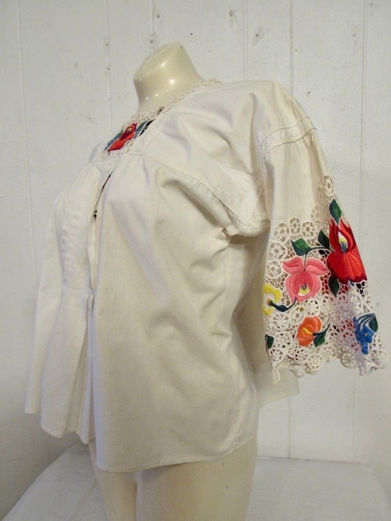 Vintage shirt, peasant blouse, 1950s blouse, embr… - image 3