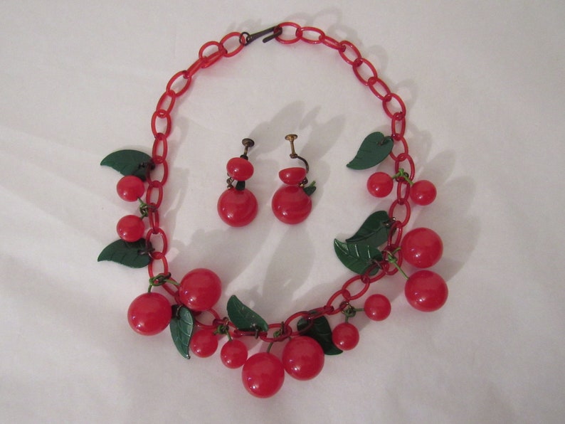 Vintage Necklace Cherry Red Bakelite Necklace Cherries and Etsy