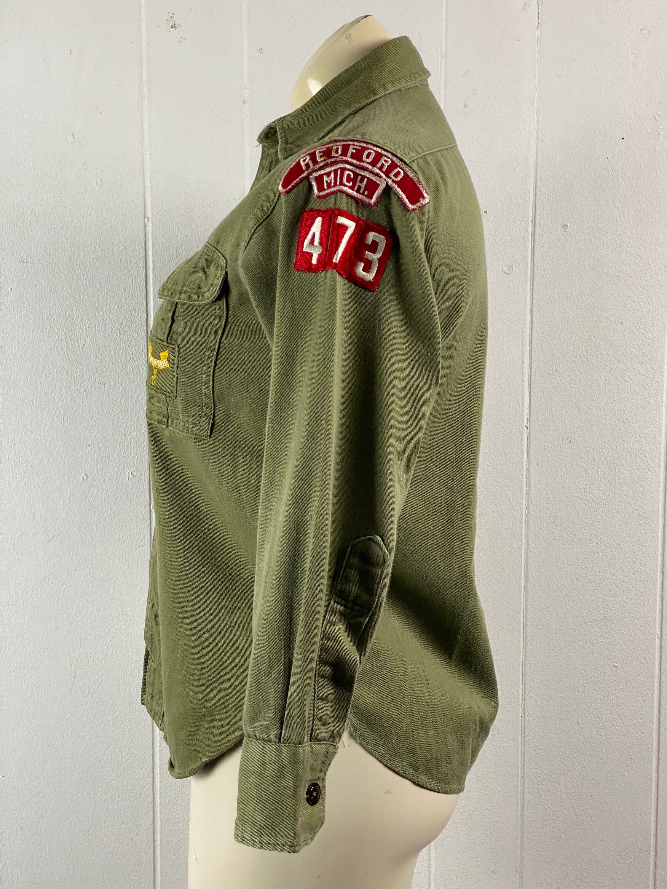 Vintage shirt, size medium, Boy scout shirt, 1950s shirt, patches shirt, button down shirt, Detroit Mich, B.S.A, vintage clothing Vintage shirt, size medium, Boy scout shirt, 1950s shirt, patches shirt, button down shirt, Detroit Mich, B.S.A, vintage clothing