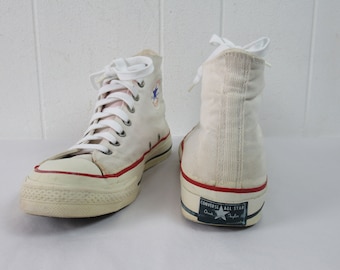 Vintage shoes, 1970s shoes, Converse All Stars, Chuck Taylors, Converse hi tops, classic canvas shoes, vintage clothing, size 11