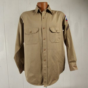 Vintage shirt, 1940s shirt, vintage work shirt, khaki cotton shirt, Airforce patches, khaki cotton shirt, vintage clothing, size medium