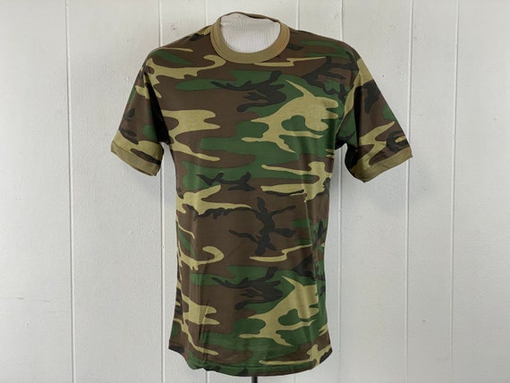 Vintage t-shirt, size medium, 1970s t-shirt, camo… - image 1