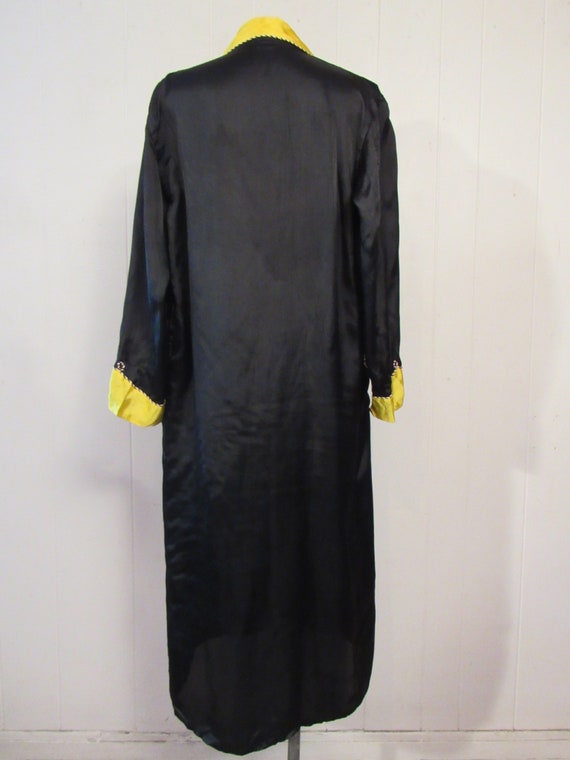 Vintage robe, asian robe, silk robe, black and ye… - image 5