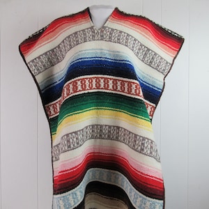Vintage poncho, Mexican poncho, Mexican rug poncho, Mexican textile, hippy poncho, 1970s poncho, vintage clothing, size large